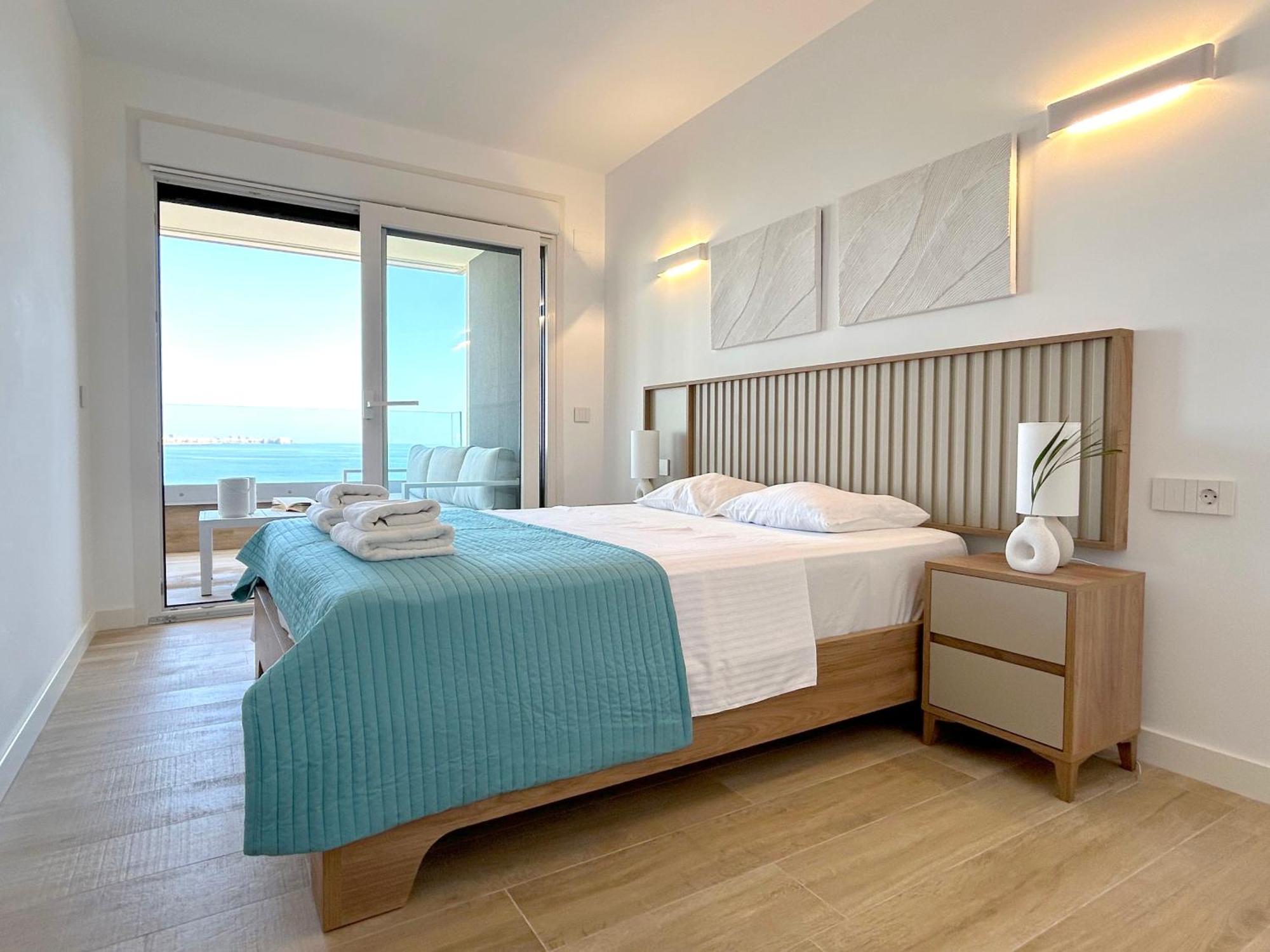 Posidonia Punta Prima - Luxury Seafront *