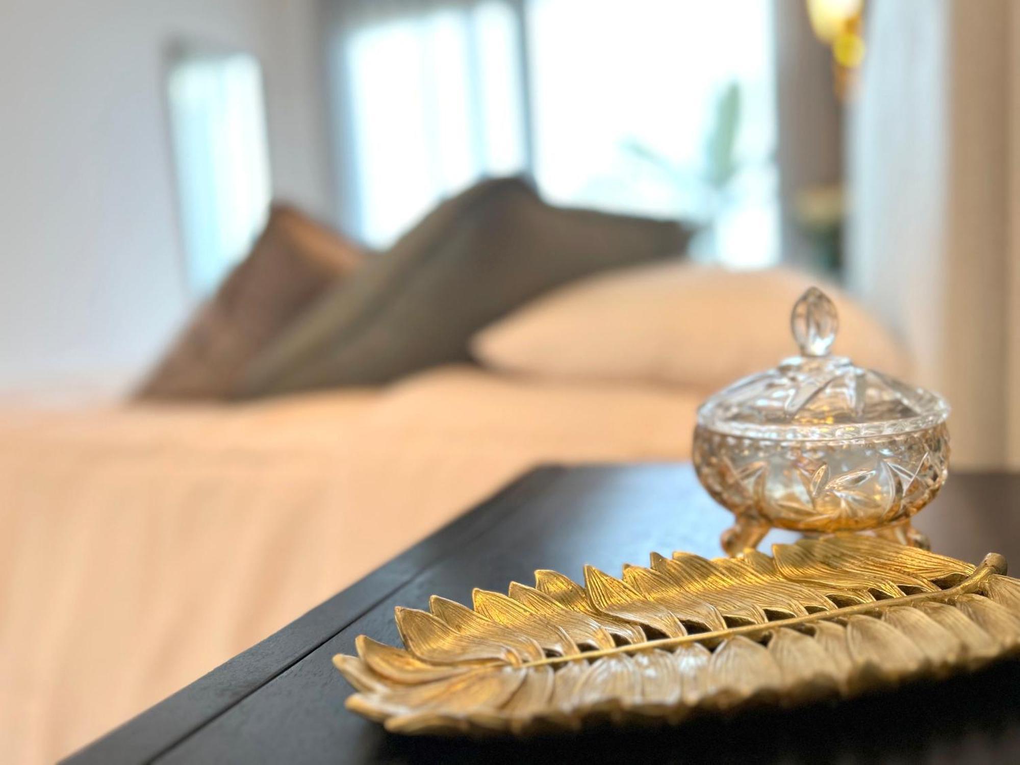Posidonia Punta Prima - Luxury Seafront Apartment