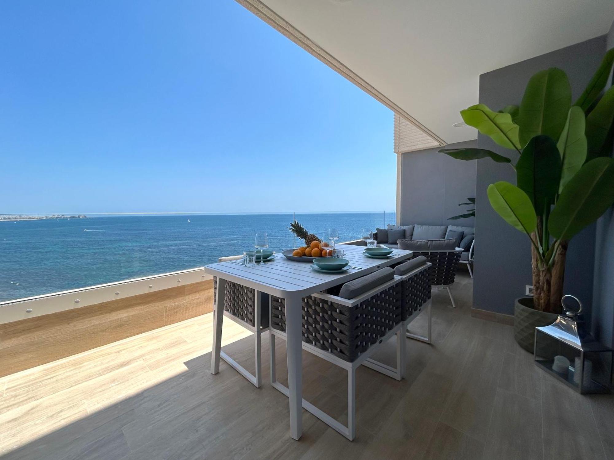 Posidonia Punta Prima - Luxury Seafront Apartment