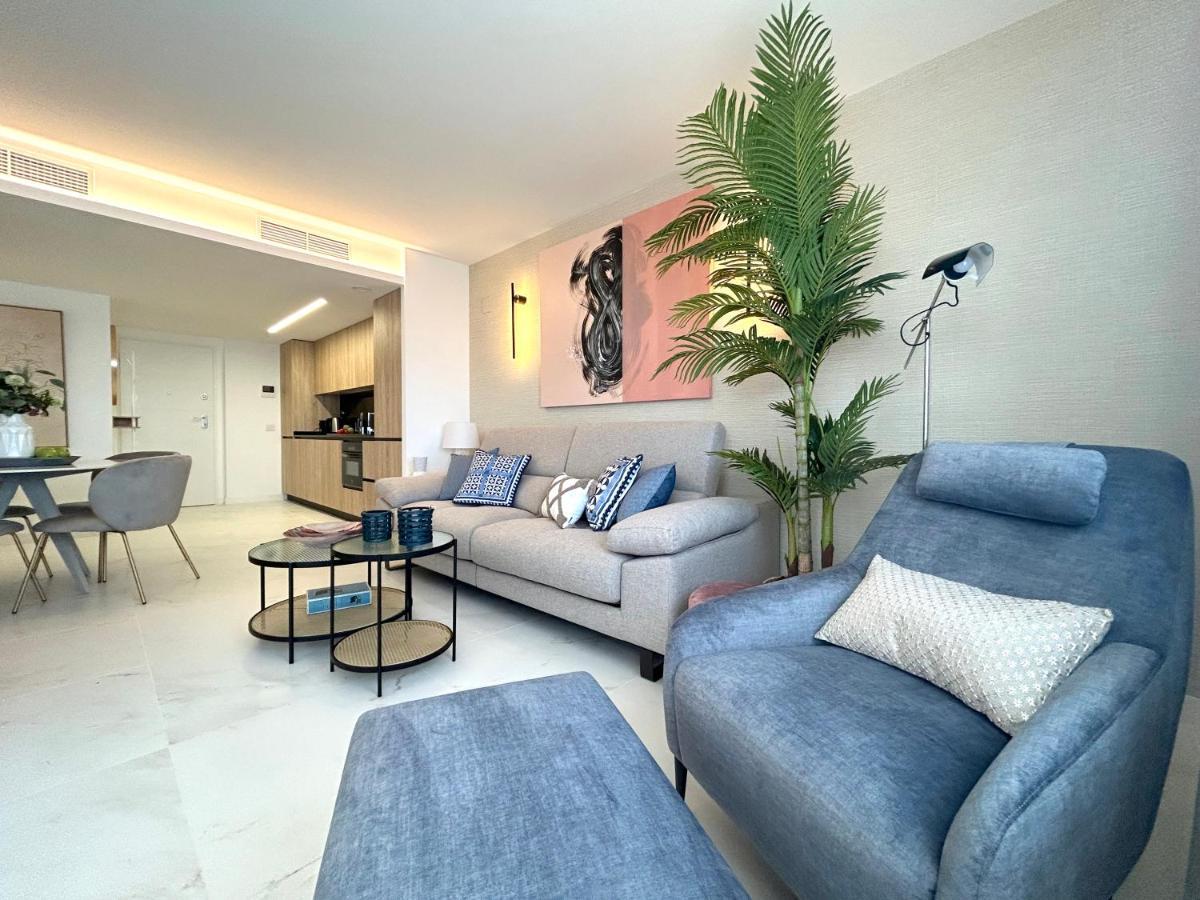 Posidonia Punta Prima - Luxury Seafront Appartement *