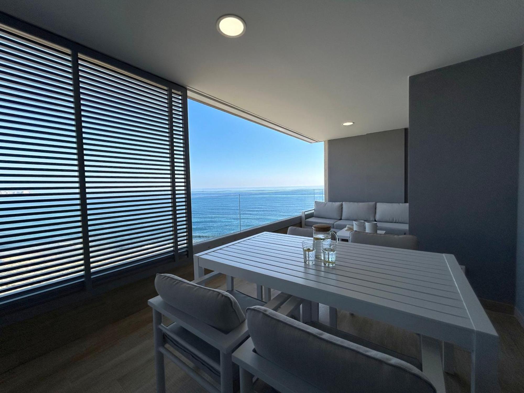 Posidonia Punta Prima - Luxury Seafront * Punta Prima (Alicante)